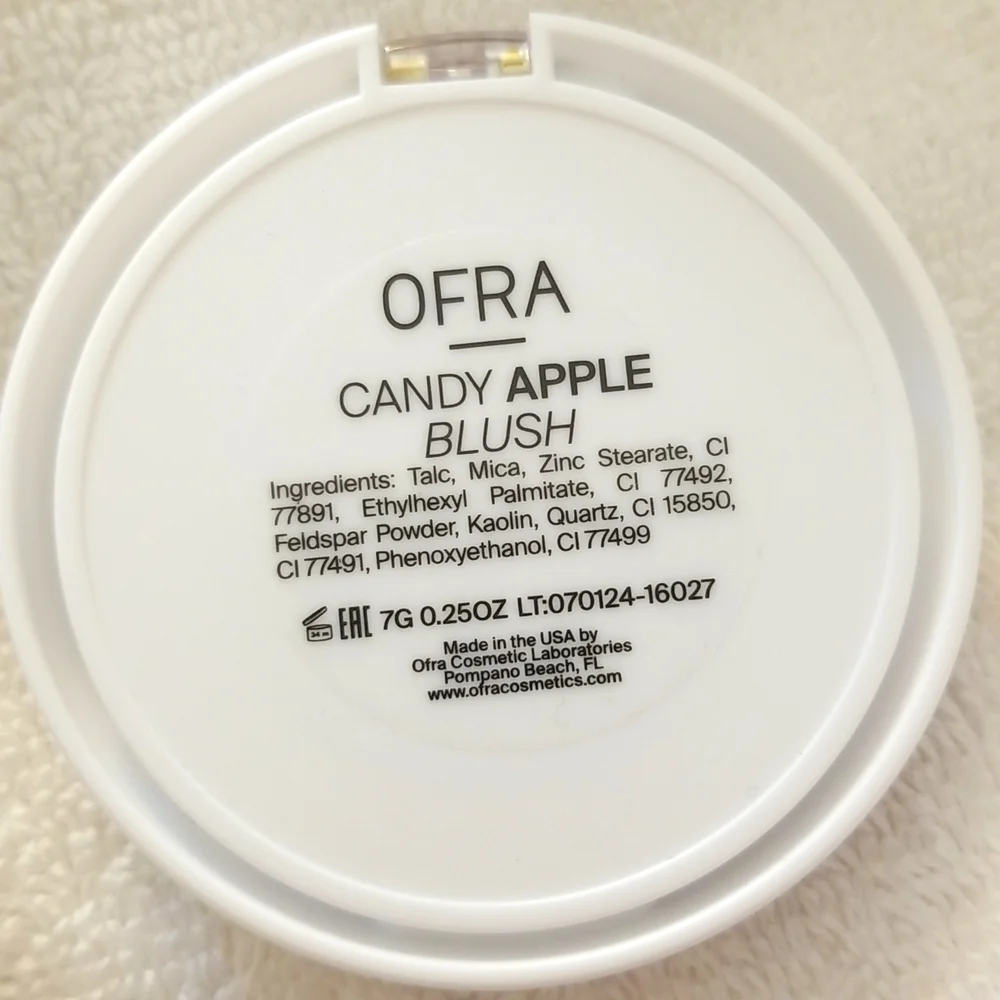 Ofra Blush In Candy Apple